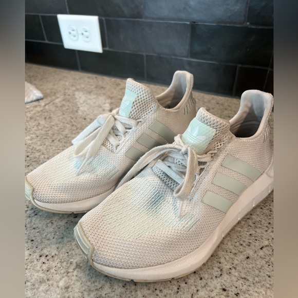 adidas Shoes - Ladies Adidas Shoes Size 6